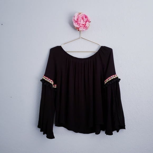 🎉 HOST PICK 🎉 Surf Gypsy Pom Pom Trim Cold Shoulder Top - Picture 3 of 6